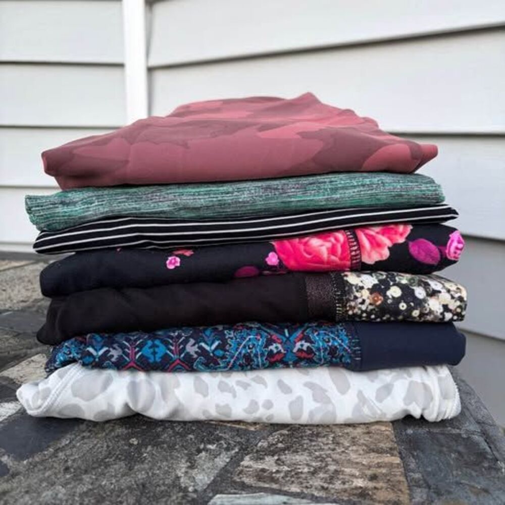 Lululemon Legging 8 Pair Bundle Lot Size Small 4 VS pink betsey johnson athleta